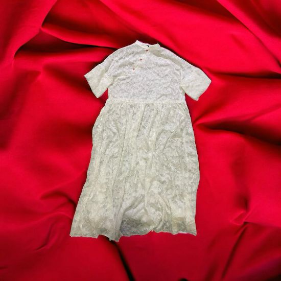 Imagen de Vestido blanco transparente con fondo