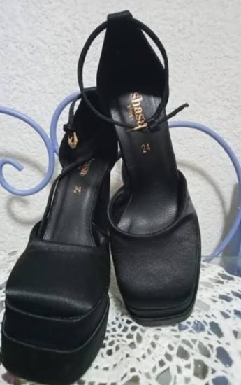 Imagen de Tacones plataforma estilo "Bratz" color negro