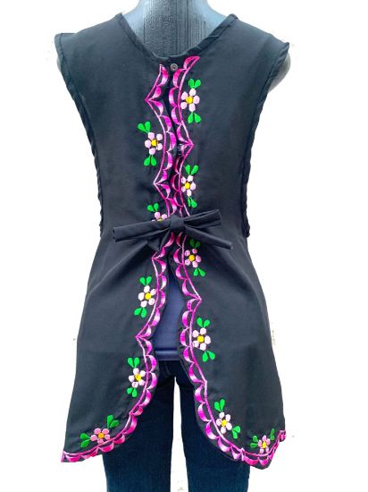 Imagen de Mandil Negro con Bordado Floral