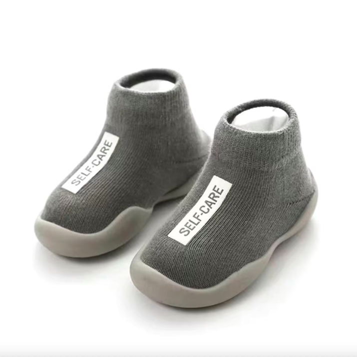 Zapatos de bebé tipo calcetín con suela de CorreosClic