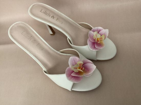 Imagen de Zapatilla de fiesta edición especial.