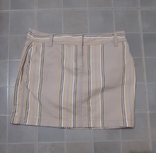 Imagen de Falda color crema talla 4