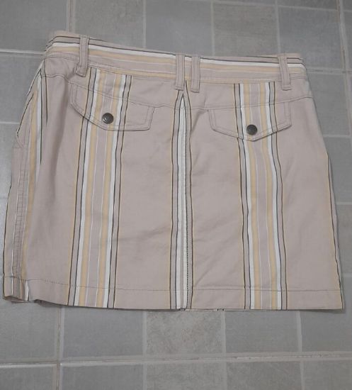 Imagen de Falda color crema talla 4
