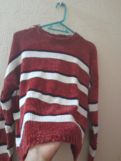 Imagen de Suéter color vino con blanco talla XL