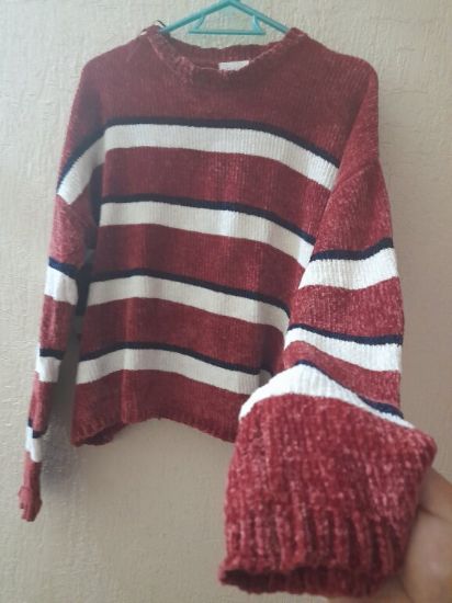 Imagen de Suéter color vino con blanco talla XL