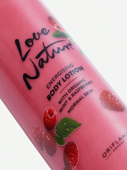 Imagen de San y Kad Crema Corporal Energizante con Menta y Frambuesa Orgánicas Love Nature