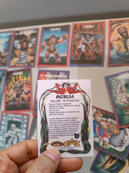 Imagen de Colección completa 97 tarjetas Monstruos de Bolsillo Sonric's 1994 (Reimpresión)