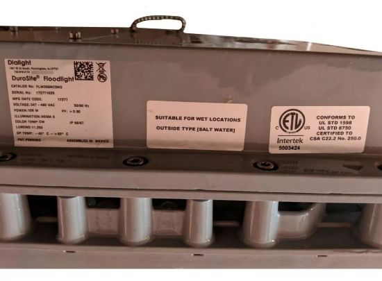 Imagen de Lámpara Industrial Dialight Flw266nc5ng , Durosite Led Flood Light, 11250 Lumen, 126 Watt, 347-480v, 5000k