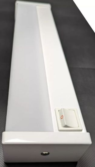 Imagen de Lampara Fluorescente Wiska, Luz De Atraque, 8w 230v Ip30 K41