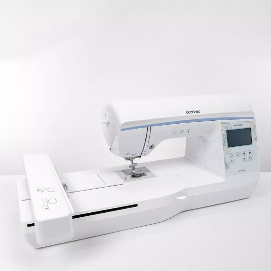 Imagen de Bordadora Semi-profesional Brother BP1530L