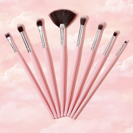 Imagen de Set de Brochas Para Maquillaje QUEENIE Gifts ULTRAMO 10 Brochas y Estuche Duro Decorado.