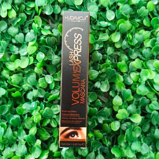 Imagen de Combo Macara Blanca Primer+ Mascara Volum´express 36h Larga Duracion Aprueba de Agua
