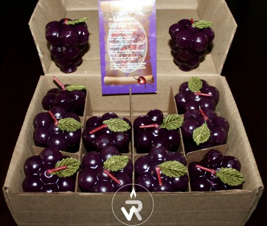 Imagen de Docenera de Uvas moradas 