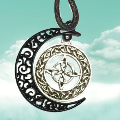 Imagen de 1 Dije Nudo de Bruja R 25x25mm CURADO y Para USO RUDO en Luna Color Negro 41X31cmm Collar 45+5cm Largo  LOPI/$