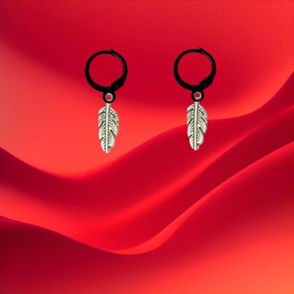 Imagen de 1 Par de Plumas Etnicas Cortas Color Plata en Arracaditas Acero Color Negro Alta Durabilidad LOPI/$