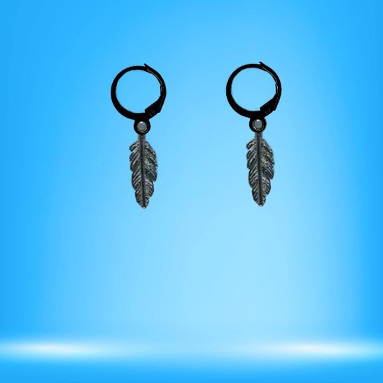 Imagen de 1 Par de Plumas Etnicas Cortas Color Gris Oxford en Arracaditas Acero Color Negro Alta Durabilidad LOPI/$