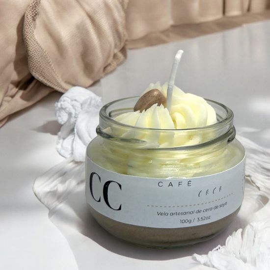 Imagen de Vela Artesanal y Aromática – Café y Coco 100g