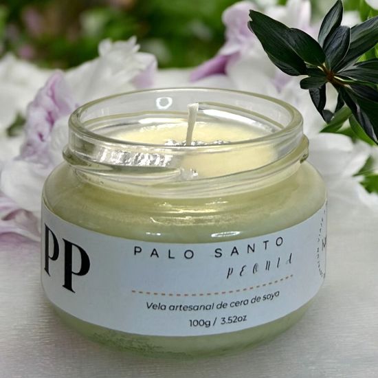 Imagen de Vela Artesanal y Aromática – Palo Santo y Peonía 100g