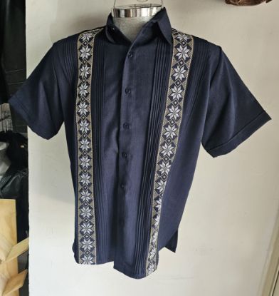 Imagen de Guayabera de Lino Azul Marino Manga Corta