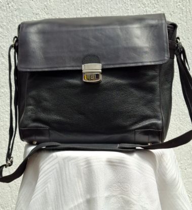 Imagen de Maletín amplio color negro de piel de Borrego Peligüey (Borrego Tabasco)