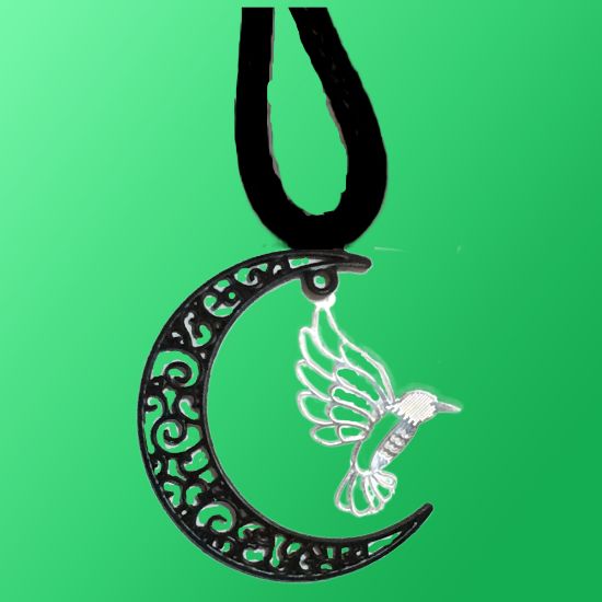 Imagen de Hermoso Colibri Silueta Grande Alta Durabilidad en Luna Creciente 41x31mm en Aretes, Collar o Juego (Aretes+Collar)+9 Combinaciones y Modelos para Escoger x1col-Lopi-12V